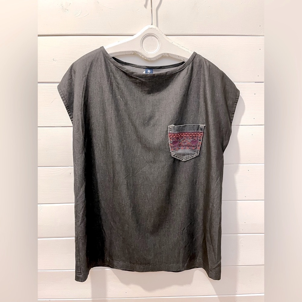 Charlotte – Handmade Top – Black Chambray – Size L
